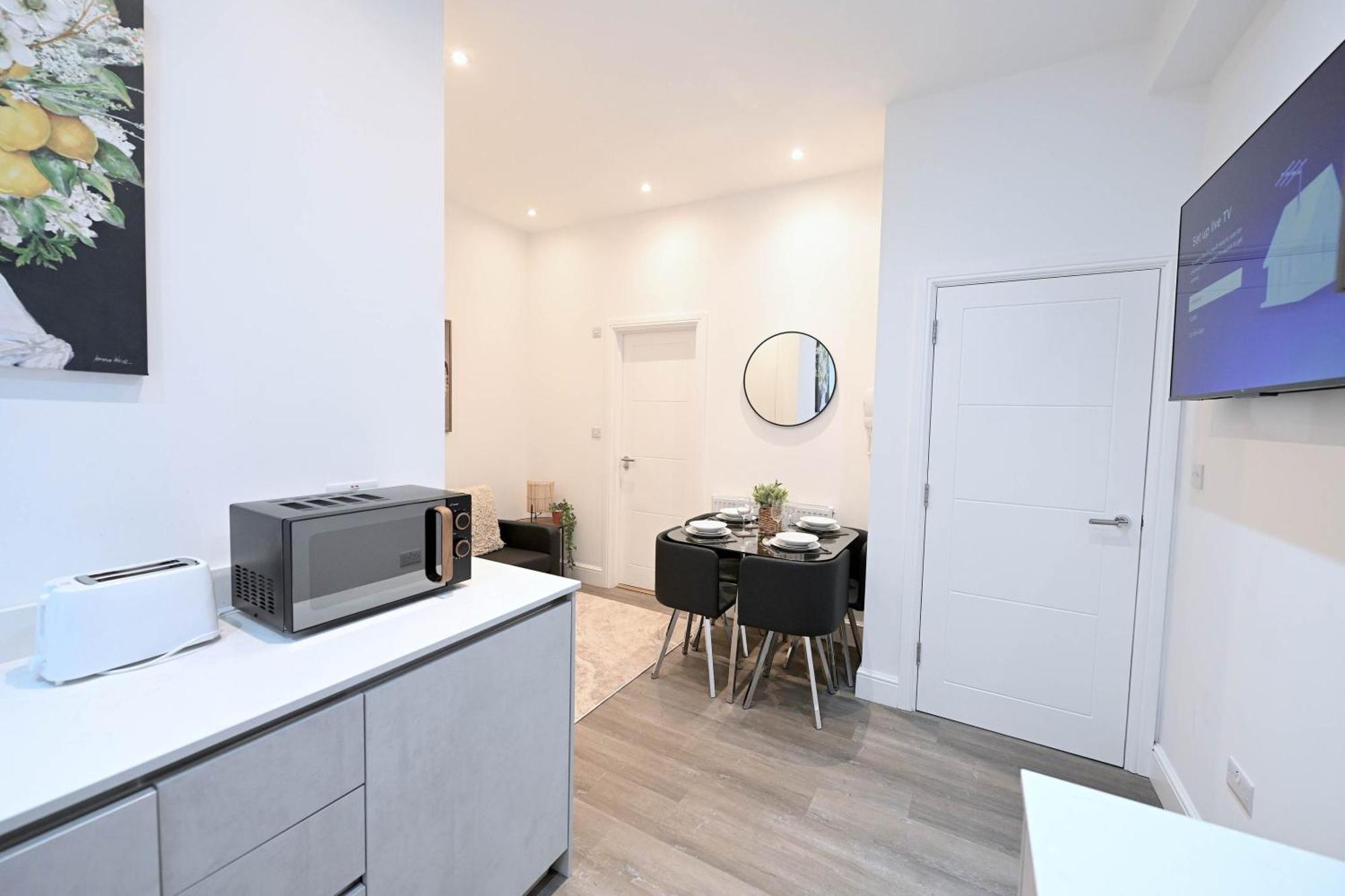Apartment West Near Station With Parking - 360 Hendon
